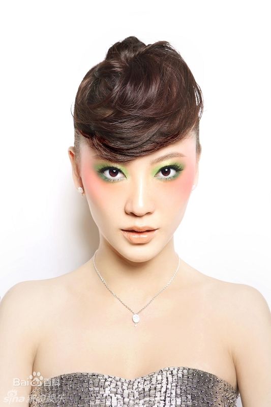 最新应采儿(Cherrie Ying)精彩图册