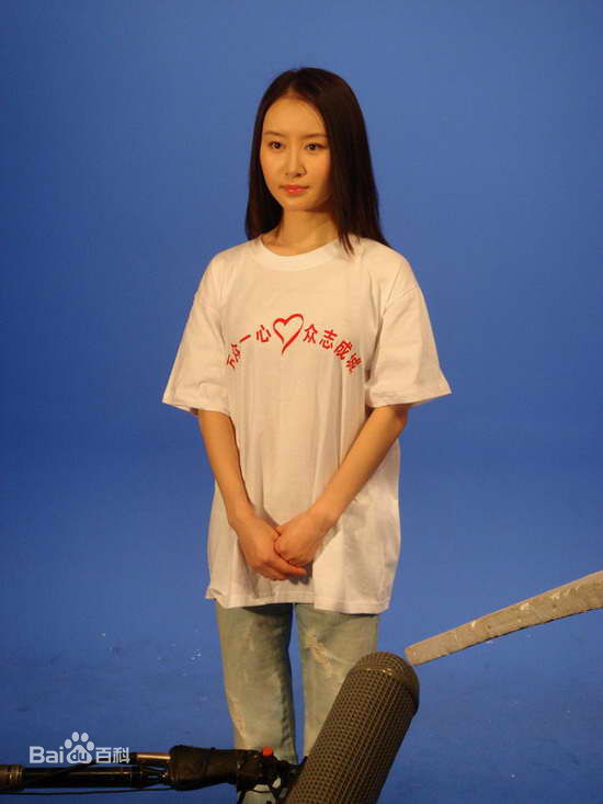 舒畅(Jennifer)公益活动素颜照壁纸