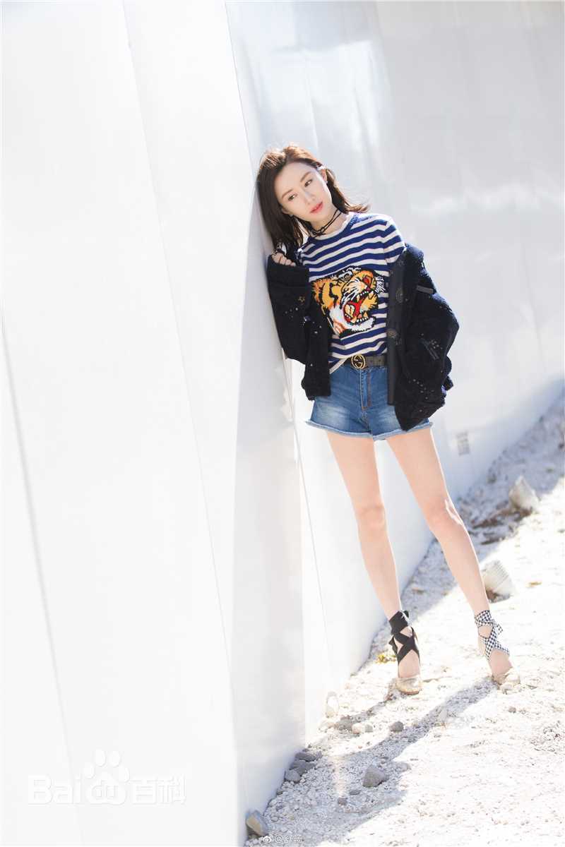 舒畅(Jennifer)生活照性感图片图集