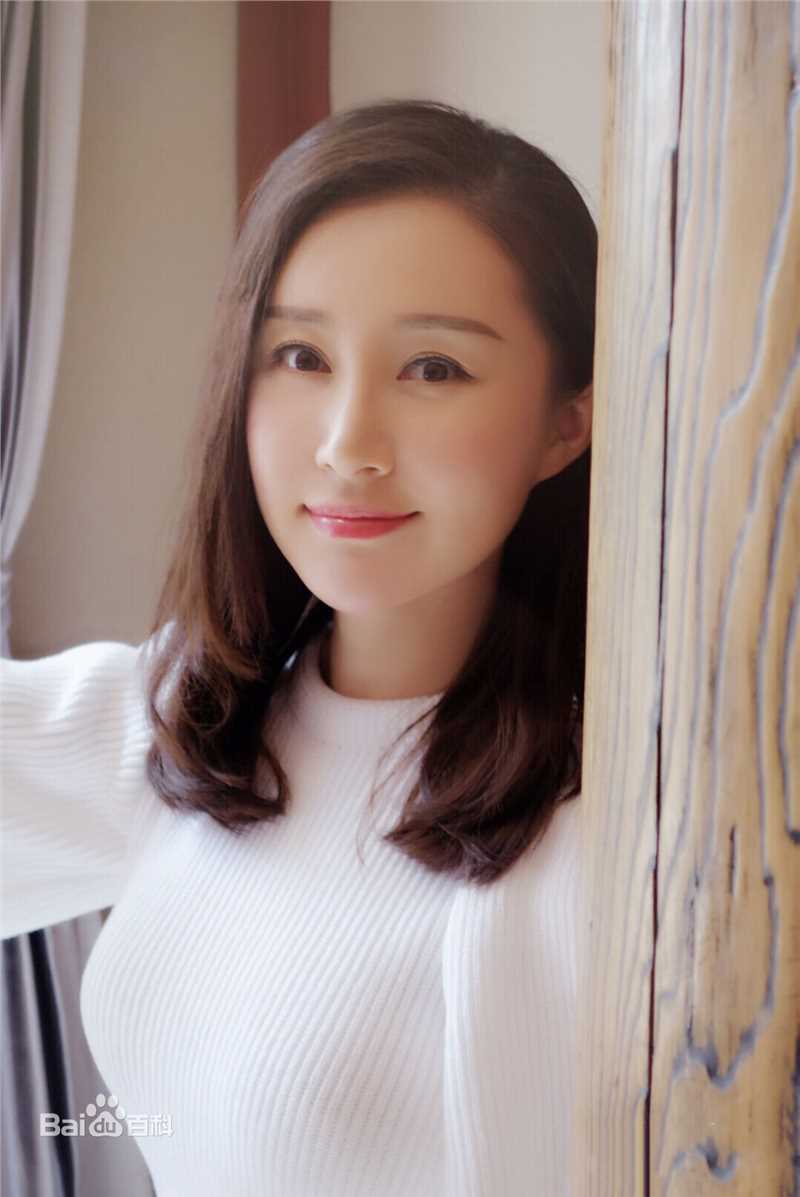 舒畅(Jennifer)生活照性感图片图集