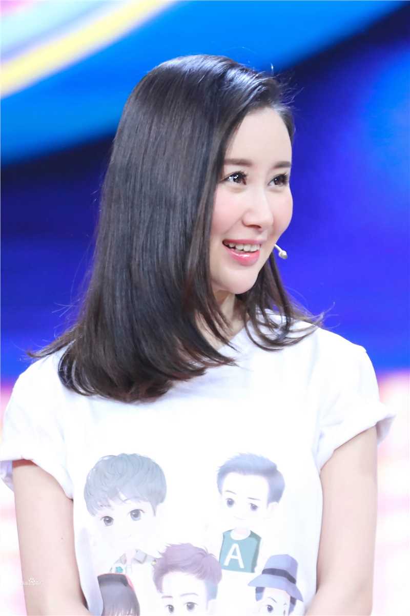 舒畅(Jennifer)活动通告性感图片壁纸