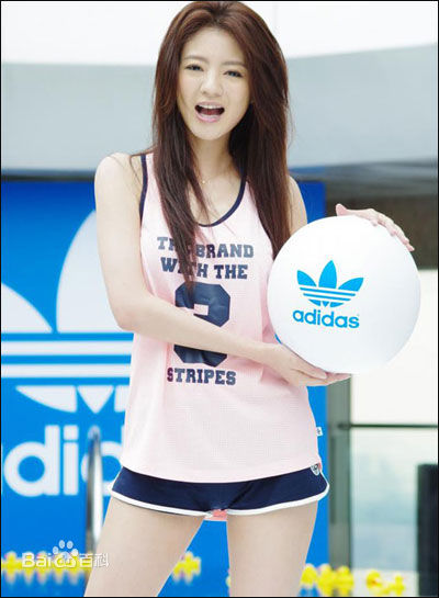 安以轩(Ann) 代言照素颜照相册