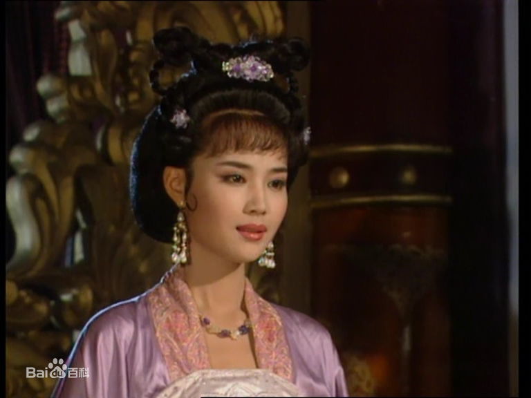 茹萍(Ru Ping)在《武则天》中饰上官婉儿中的