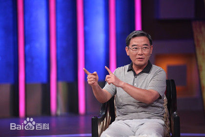 李立群出席活动前后照片