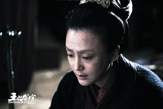 最新秦岚(Qin Lan)在《王的盛宴》饰演的吕后中的壁纸