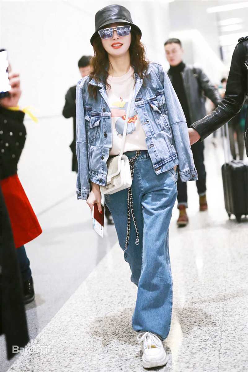 秦岚(Qin Lan)街拍图片图集