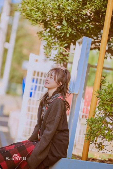 秦岚(Qin Lan)街拍图片图集