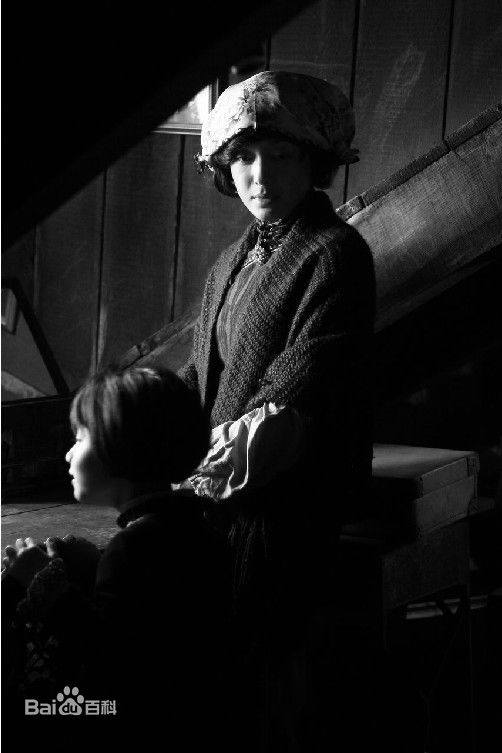 秦岚(Qin Lan)2007年《南京！南京！》剧照