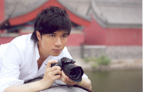 最优质古巨基(Ku Kui Kei, Leo Ku)在出演《情深深雨蒙蒙》饰演何书桓中的