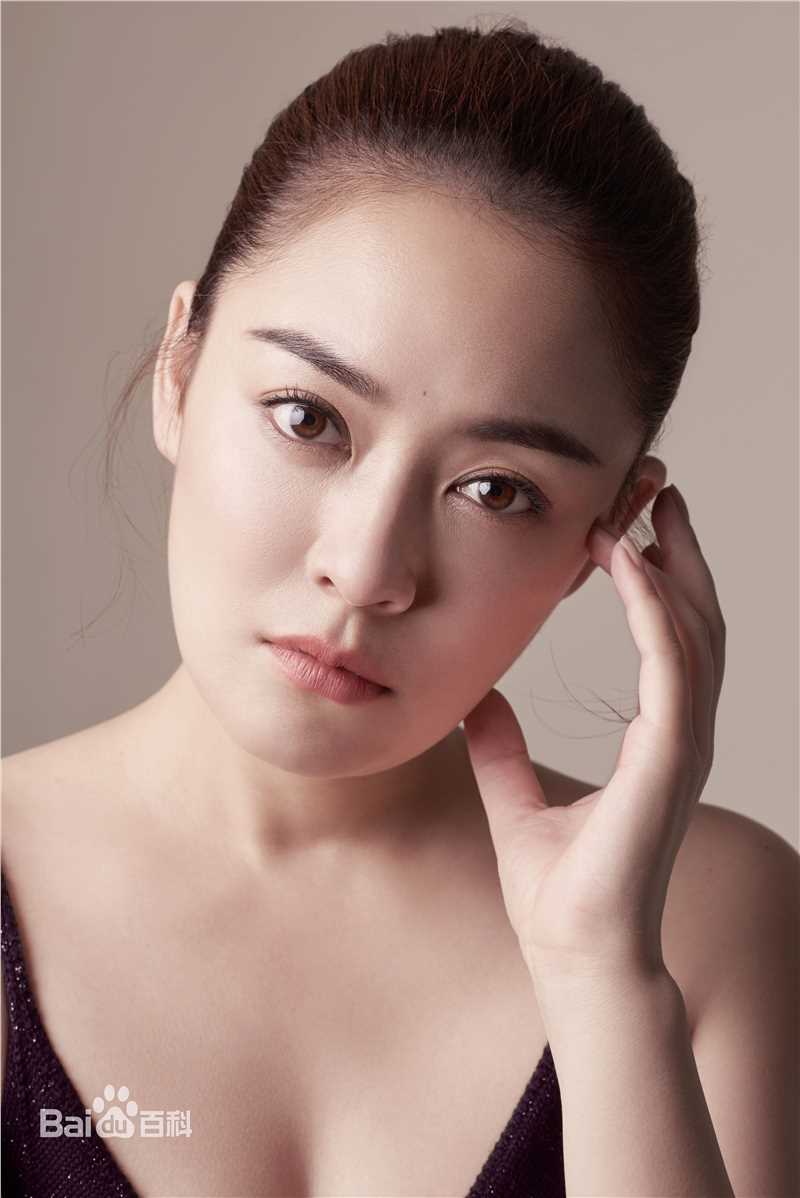 陈佳妍艺术照性感图片图集