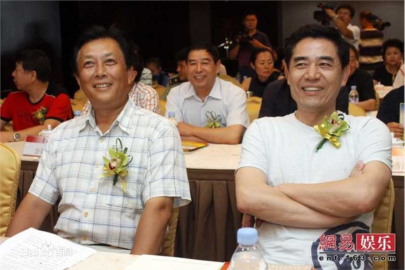 陈宝国出席活动性感图片图集