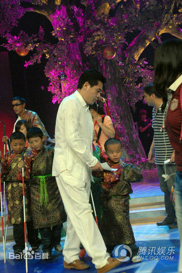 陈宝国出席活动性感图片图集