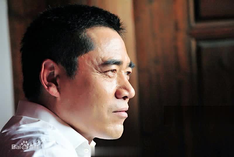 陈宝国图册生活照