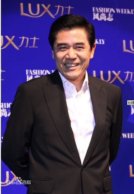 陈宝国图册生活照