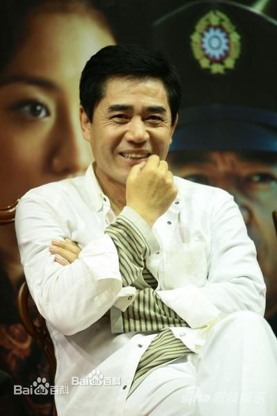 陈宝国图册生活照