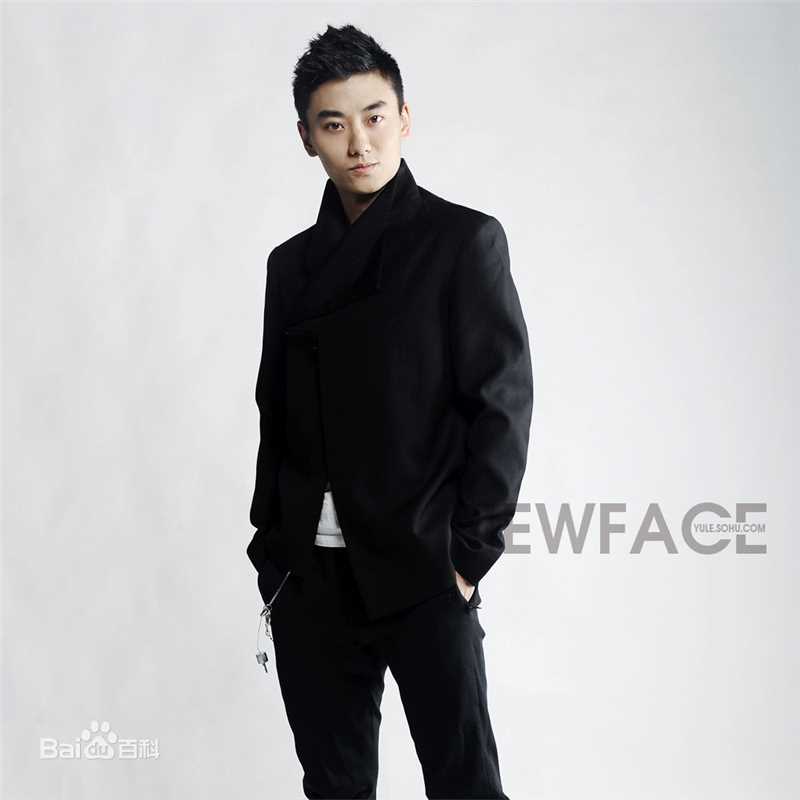 陈宝国家人图片图册