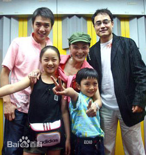 陈莎莉活动照壁纸壁纸