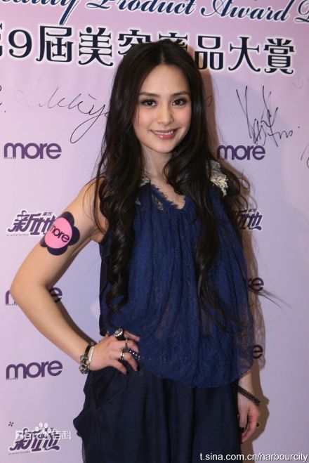 钟欣潼(GillianChung)3650专辑签售素颜照壁纸