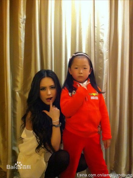 钟欣潼(GillianChung)钟欣桐 生活照前后照片