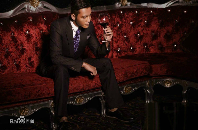 陈伟霆(William Chan)在《街拍时刻》中的