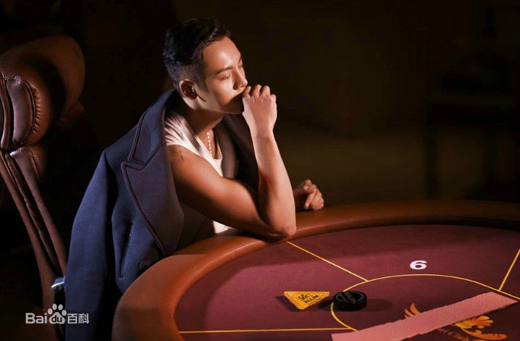 陈伟霆(William Chan)在《街拍时刻》中的