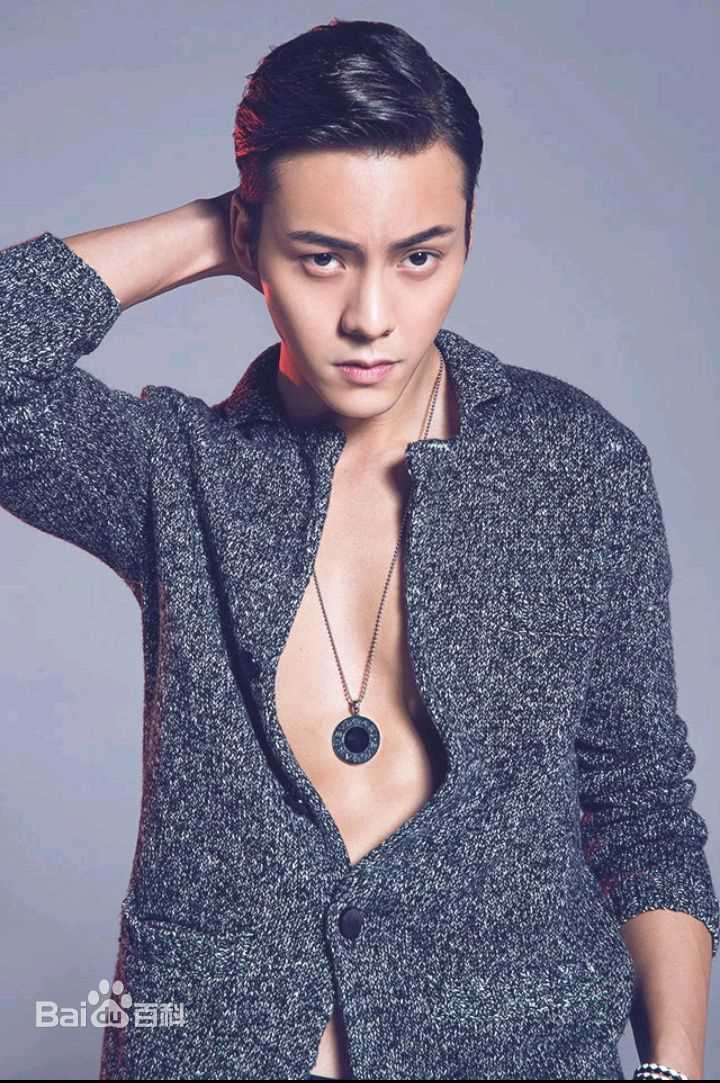 陈伟霆(William Chan)在《街拍时刻》中的