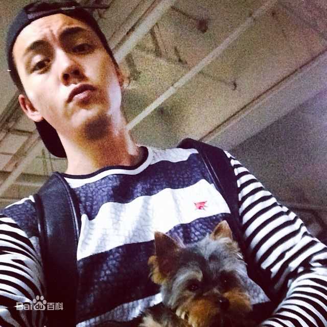 陈伟霆(William Chan)生活照壁纸壁纸