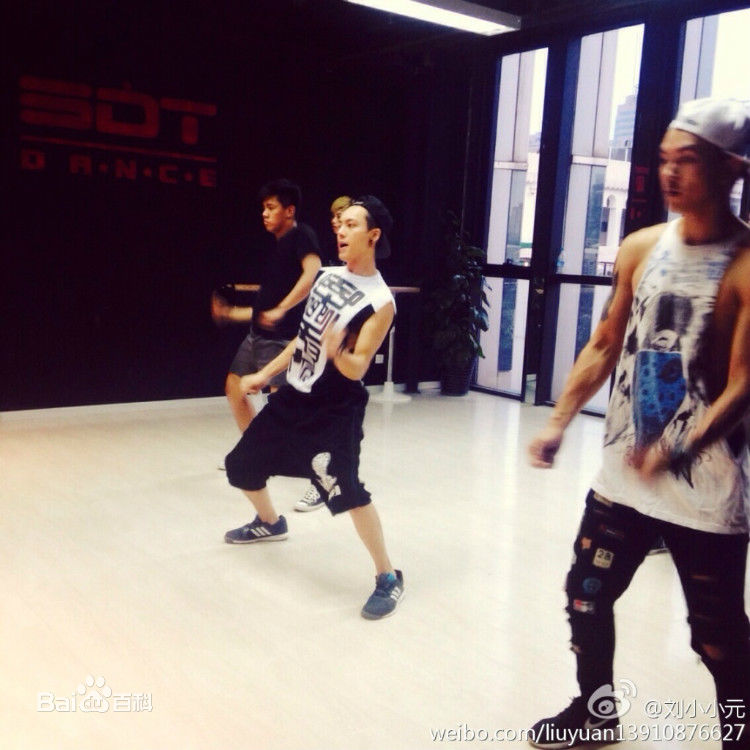 陈伟霆(William Chan)生活照壁纸壁纸