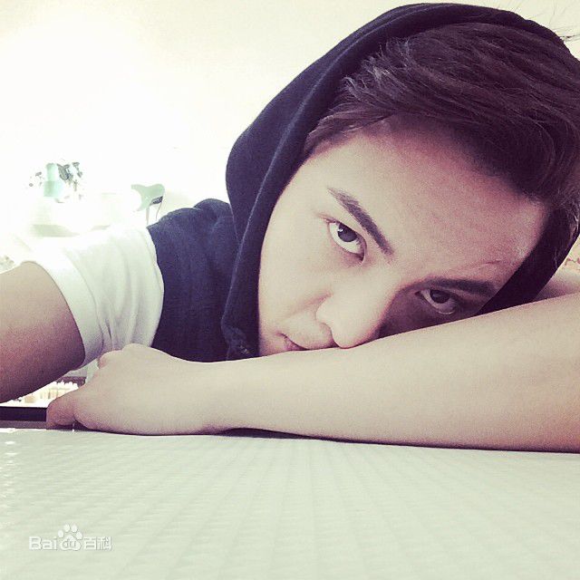 陈伟霆(William Chan)生活照壁纸壁纸