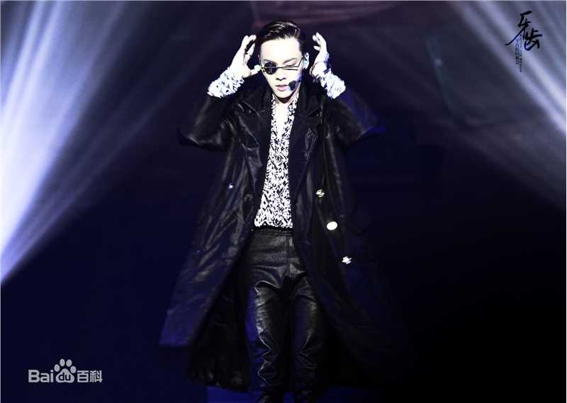 陈伟霆(William Chan)演唱会图集图片图集