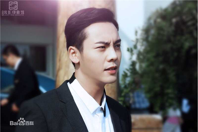 陈伟霆(William Chan)在《缘来幸福》何瀚中的