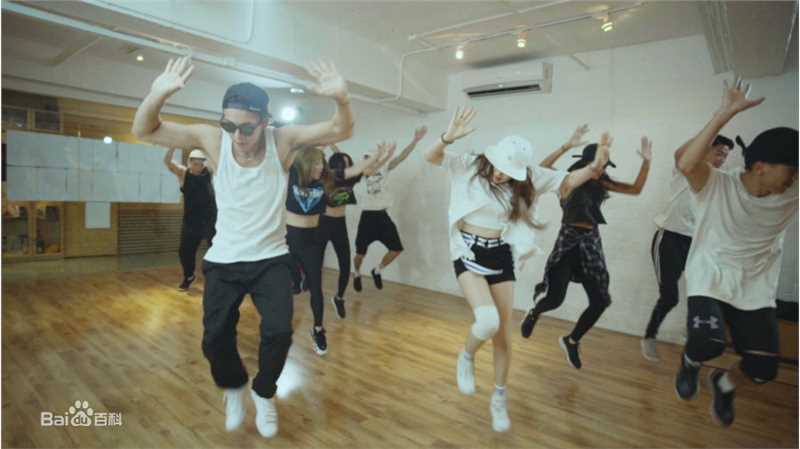 最新陈伟霆(William Chan)在《W企划》中的图集