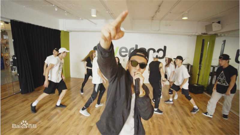 最新陈伟霆(William Chan)在《W企划》中的图集