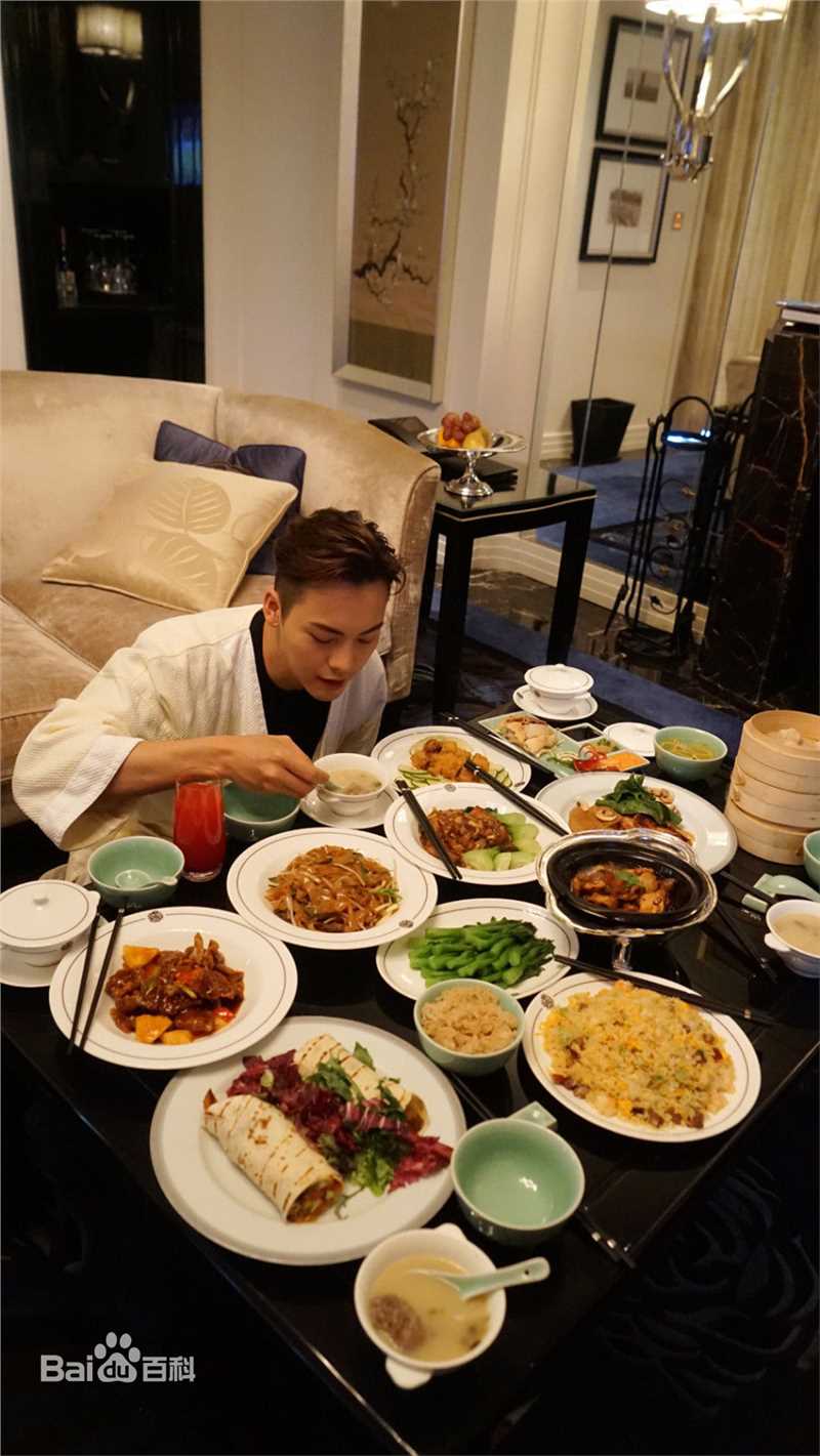 陈伟霆(William Chan)精选休闲图册