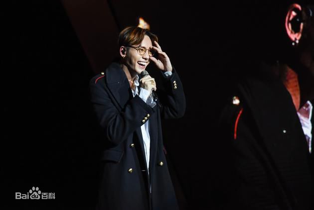 陈伟霆(William Chan)Inside Me演唱会性感图片图集