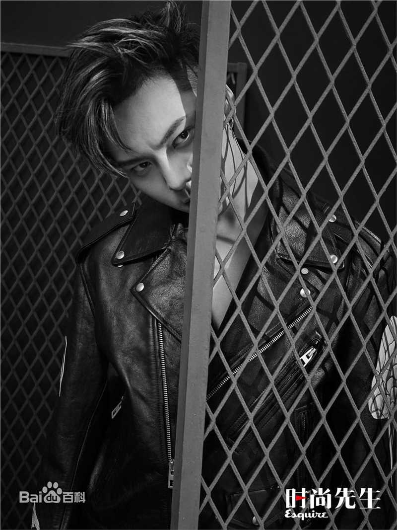 陈伟霆(William Chan)最新《时尚先生》杂志拍摄壁纸
