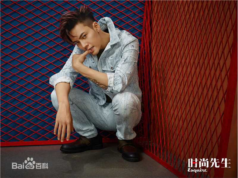 陈伟霆(William Chan)最新《时尚先生》杂志拍摄壁纸