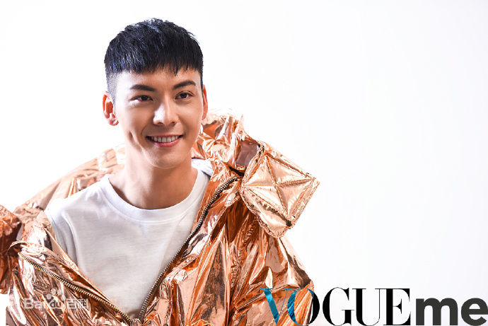 最新陈伟霆(William Chan)在《VogueMe》中的图集