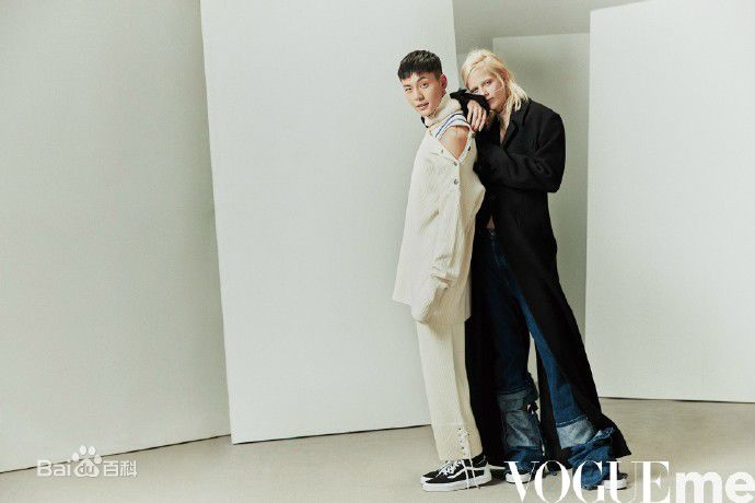 最新陈伟霆(William Chan)在《VogueMe》中的图集