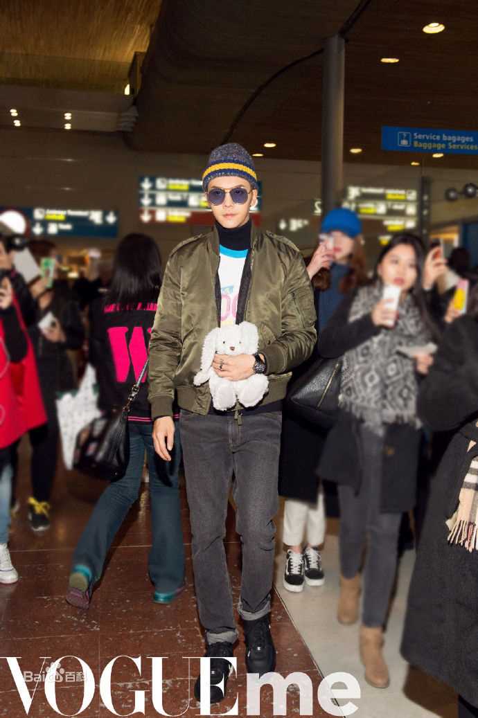 最新陈伟霆(William Chan)在《VogueMe》中的图集