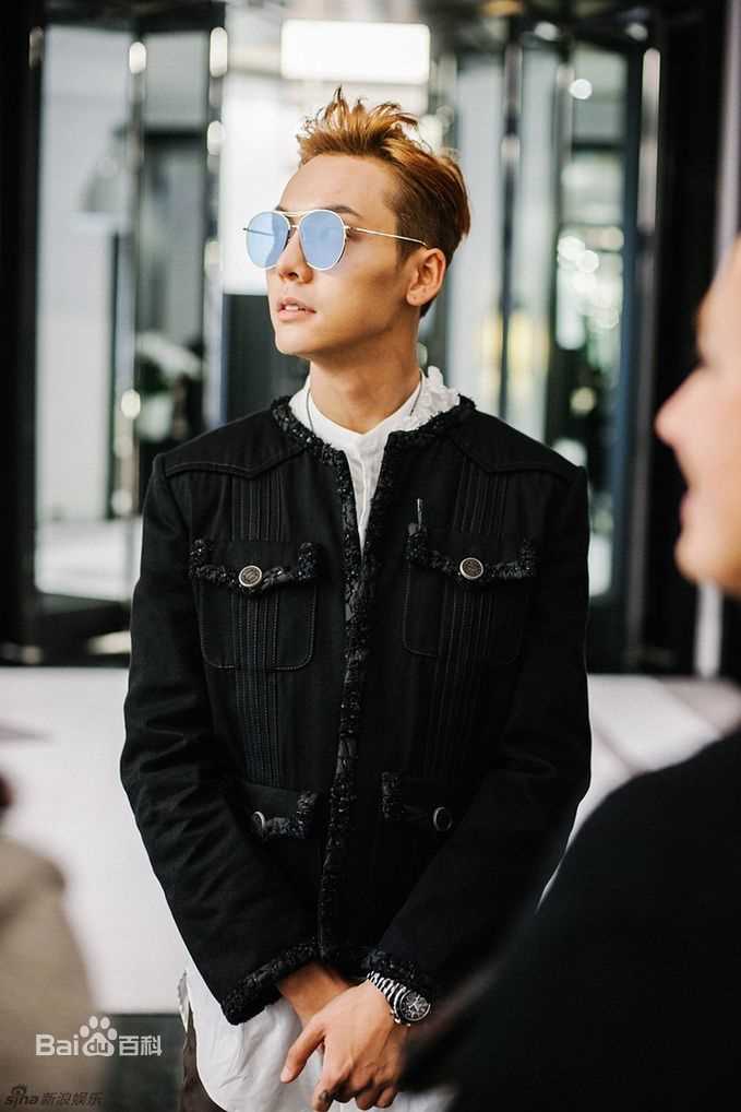 陈伟霆(William Chan)精选巴黎图册