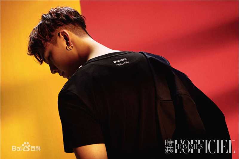 最新陈伟霆(William Chan)在《时装男士》中的图集