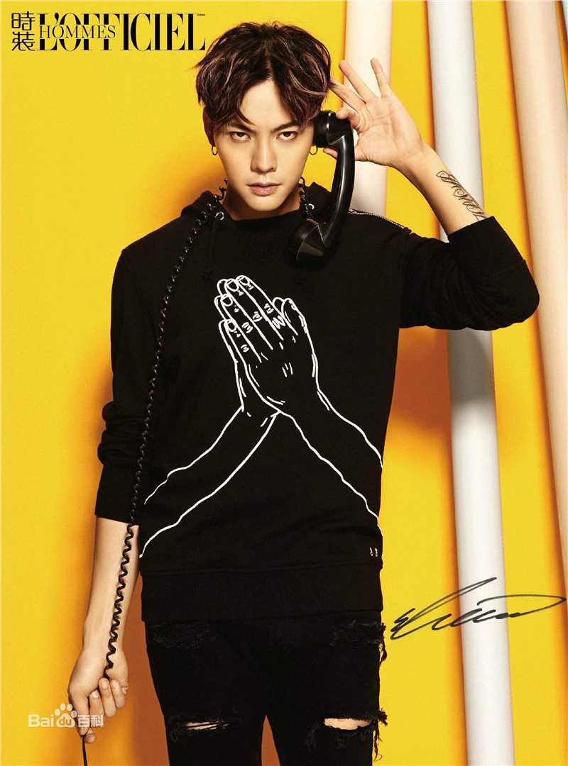 最新陈伟霆(William Chan)在《时装男士》中的图集