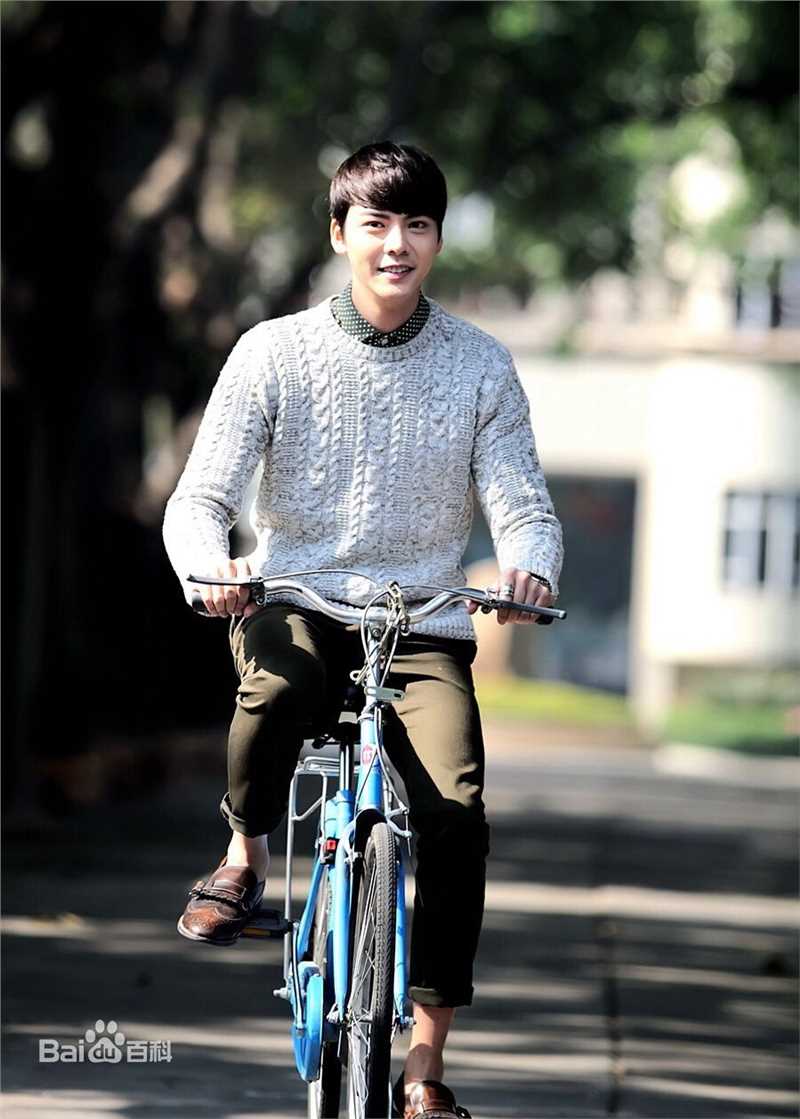 高清陈伟霆(William Chan)在电视剧《因为爱情有幸福》饰苏凯文中的图集