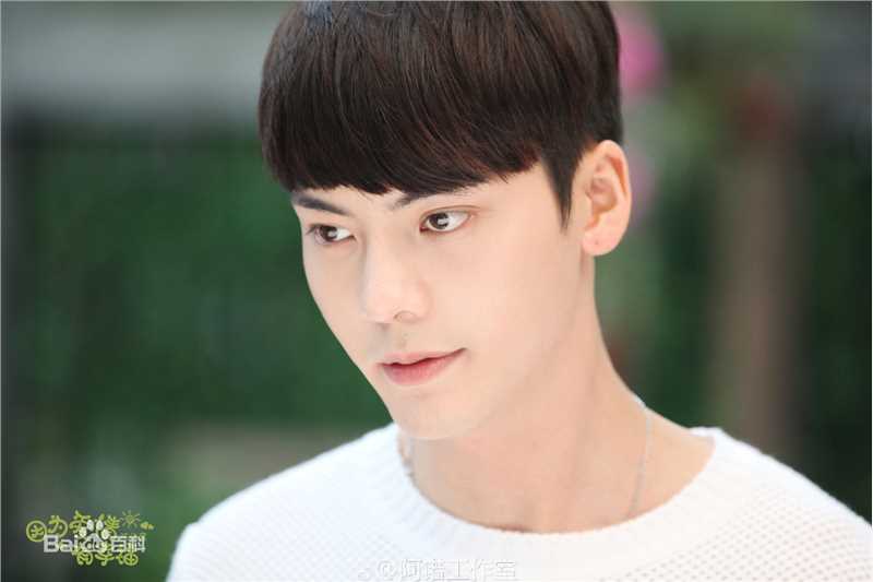 高清陈伟霆(William Chan)在电视剧《因为爱情有幸福》饰苏凯文中的图集