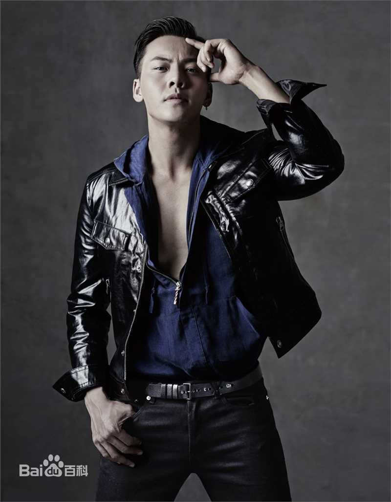 最全陈伟霆(William Chan)在《ELLE》中的相册