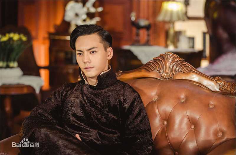 最新陈伟霆(William Chan)在电视剧《老九门》饰演张启山中的壁纸