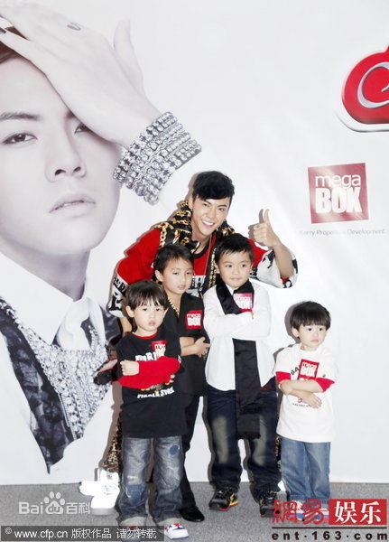 最新陈伟霆(William Chan)精彩图册