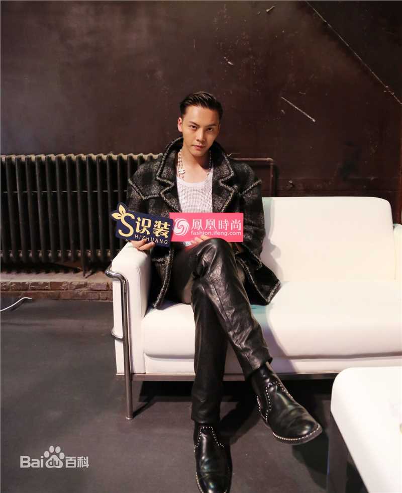 陈伟霆(William Chan)香奈儿巴黎在罗马高级手工坊北京大秀素颜照相册