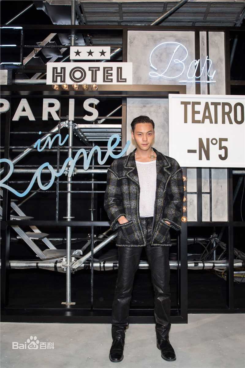 陈伟霆(William Chan)香奈儿巴黎在罗马高级手工坊北京大秀素颜照相册